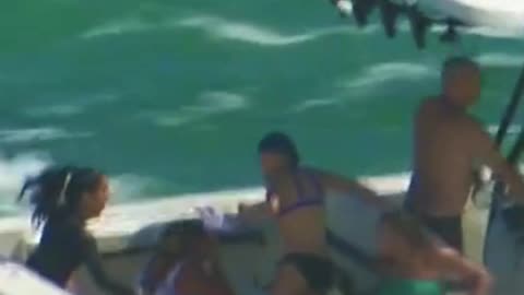 WTF HUGE WAVES! BIKINI GIRL IN DANGER! 😲