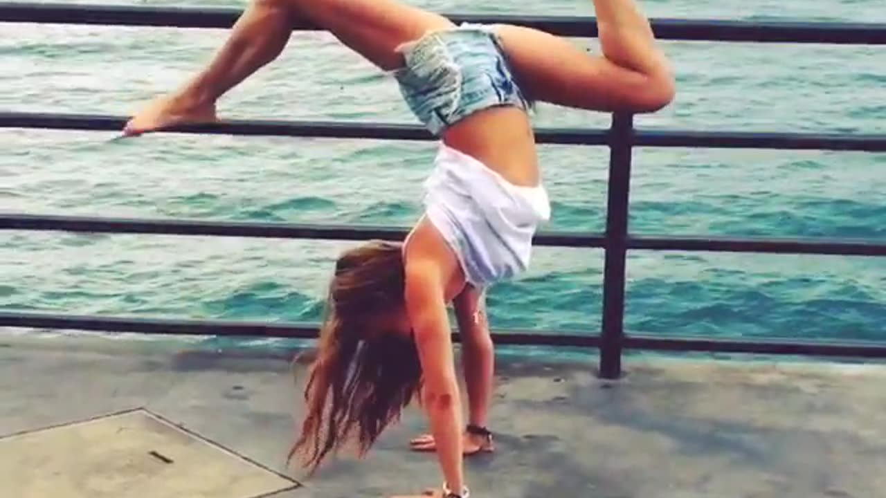 Home Yoga Fitness Workout | Free YOGA Training Videos Viral Reels | Yoga For Weight Loss female-063
