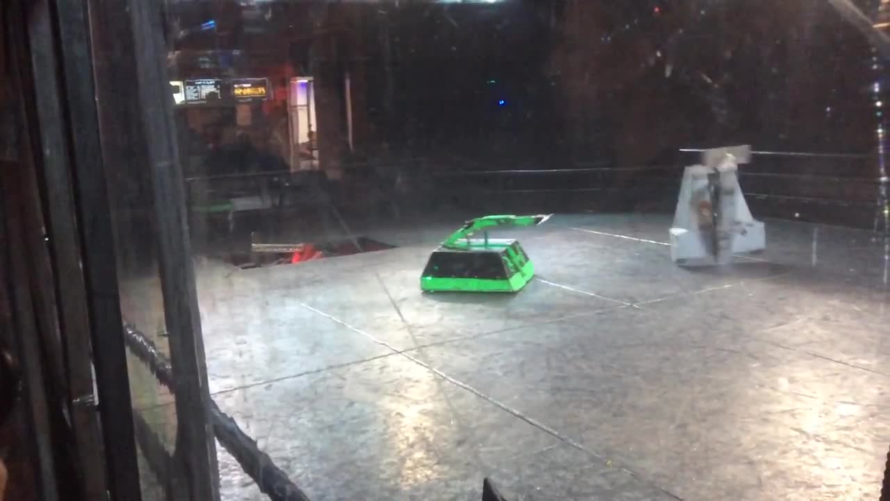 Extreme Robots Colchester 2017: ThunderChild & Weird mAlice Vs Thor & Behemoth