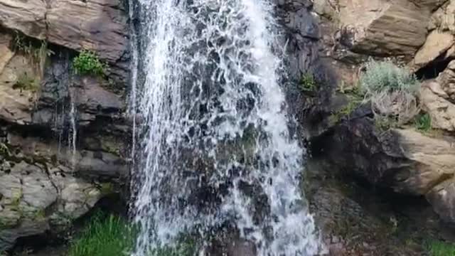 Waterfall relaxing video sound