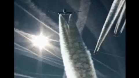 What Chemtrails Are Doing To Your Brain - Neurosurgeon Dr. Russell Blaylock Reveals Shocking Facts.