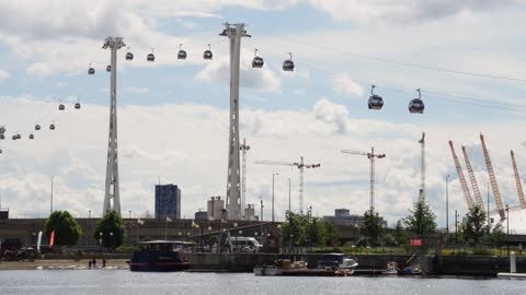 Showing the cable car