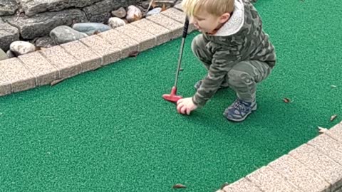 Miniature golf