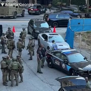 🚨#BREAKING: Numerous law enforcement officers are