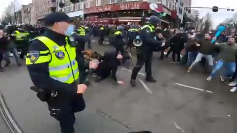 10-3-2024 Demonstrators against visit from Herzog at the holocaustmuseum in the netherlands