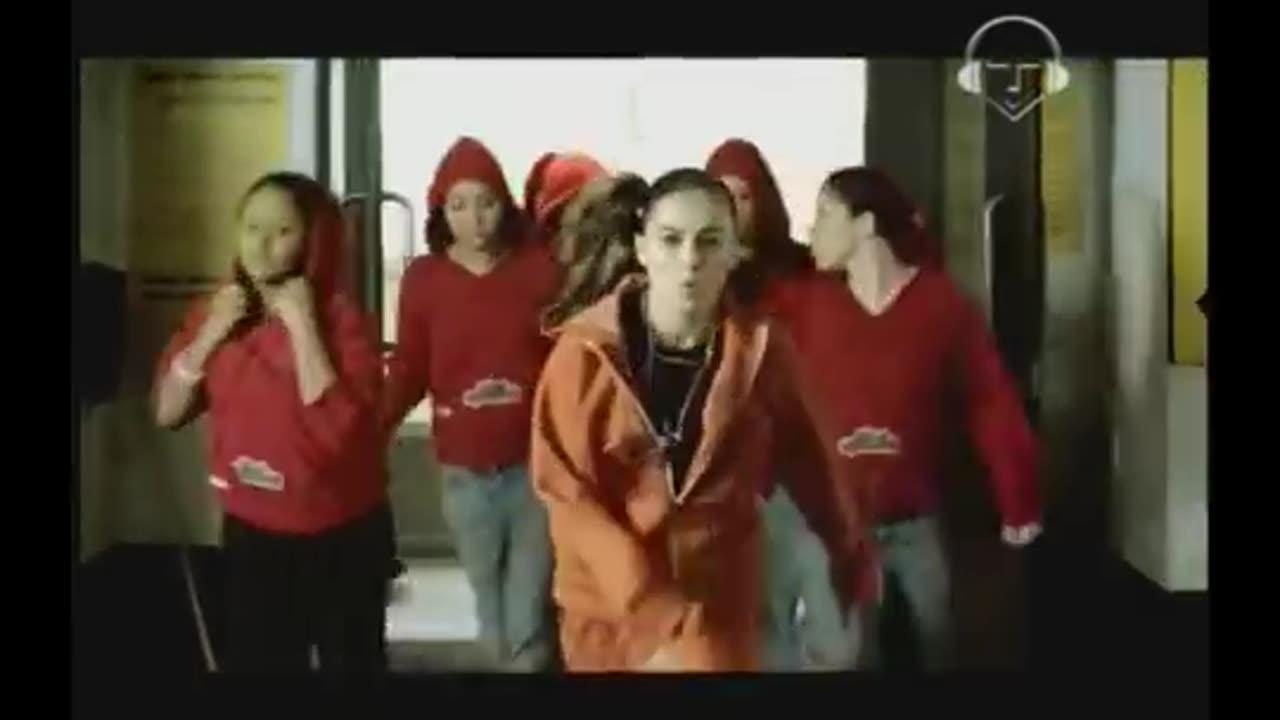 Lady Sovereign - Hoodie Video