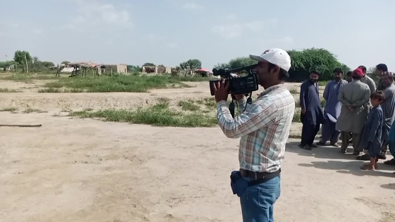 After the floods in Balochistan, the Pakistan Army rescued the people trapped in the floods by setting up camps for the flood victims, checking them with doctors and providing them with food, water and medicine, and other necessities.