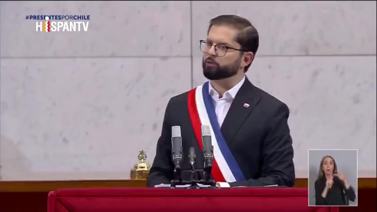 Boric rechaza una Constitución partisana ante el Congreso