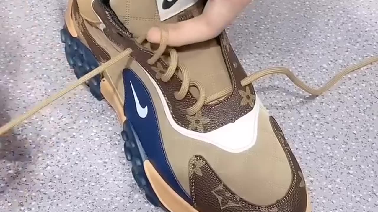 ###HOT SHOELACE TECHNIQUES####