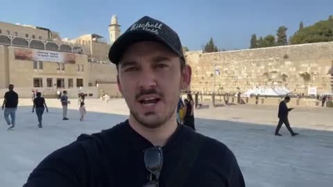 Praying for Afghanistan From Western Wall