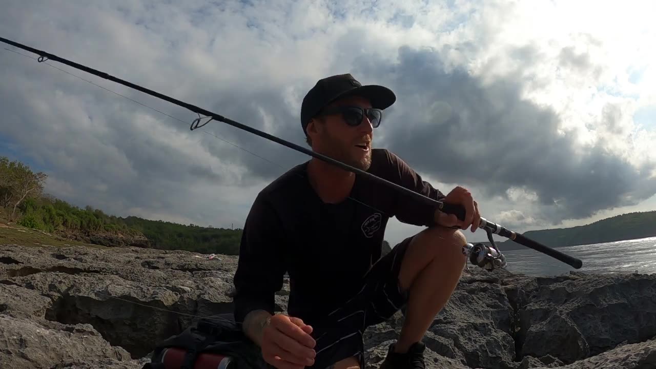 SOLO CAMPING ON A CLIFF WITH NO FOOD! Exploring an amazing new island. FISH ARE TOO BIG