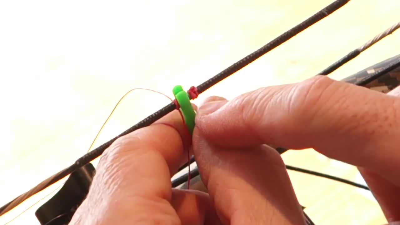How to tie in Nock sets. Done on the Hoyt Carbon Rx-1 Ultra