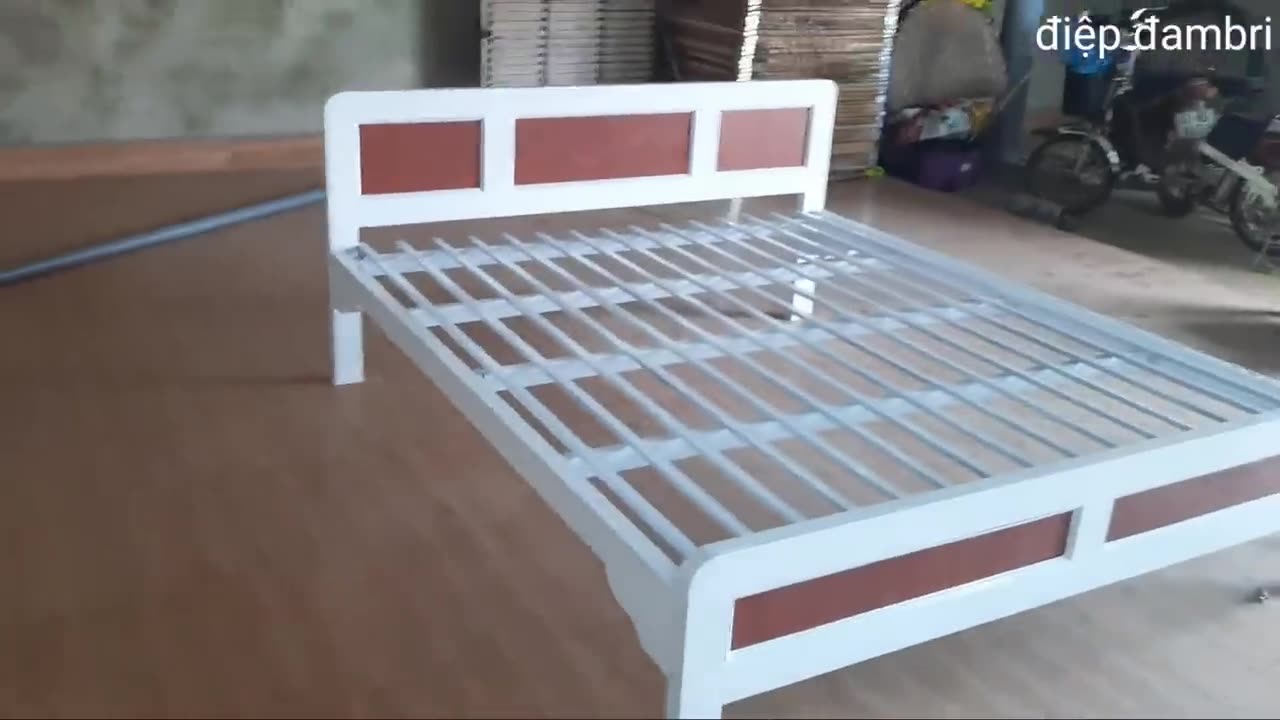 Make a beautiful iron bed with a 4×8