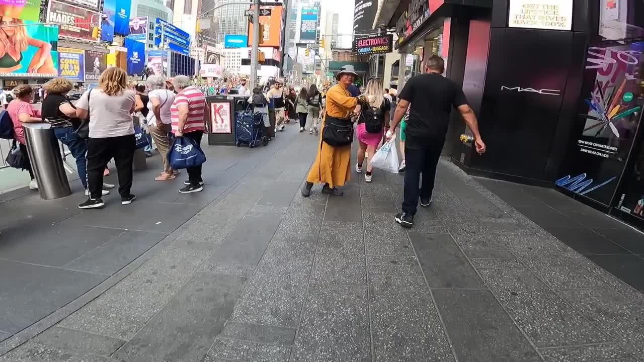 Cuidado con estas ESTAFAS en Nueva York Times Square