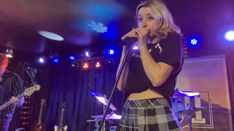First To Eleven St Louis Live Enter Sandman Blueberry Hill