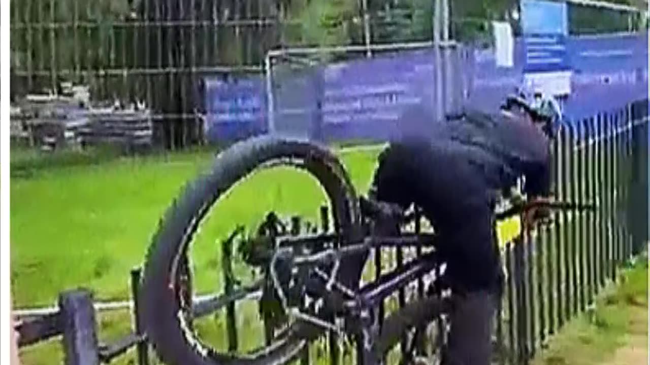 ##viral funny videos,viral compilation,mix fails girl fails##