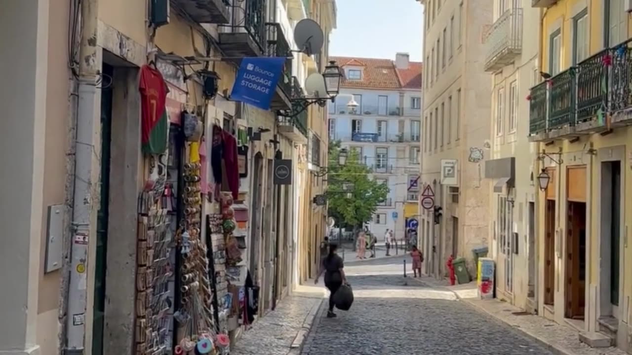 Lisbon Street Scenes: A Kaleidoscope of Culture and Life!