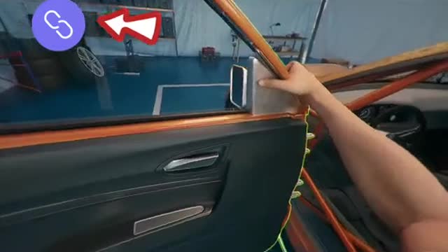 Disassemble the car door and repair the accident car.