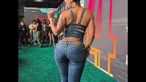 THE 2024 BET HIP HOP AWARDS IN LAS VEGAS GREEN 💚 CARPET Live