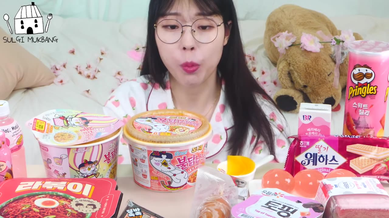 ASMR MUKBANG_ 편의점 직접 만든 불닭 떡볶이 치킨 김밥 디저트 먹방 _ 레시피 FRIED CHICKEN AND Tteokbokki EATING