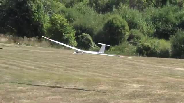 Beugin Airshow 2022 Remorquage de deux planeurs