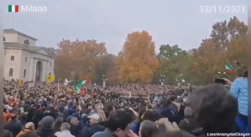 Per quelli che credono che in Italia non ci siano manifestazioni solo perche la TV tace