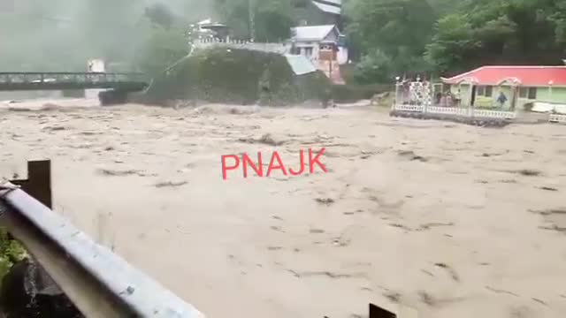 DESTRUCTIVE FLOODS IN PAKISTAN