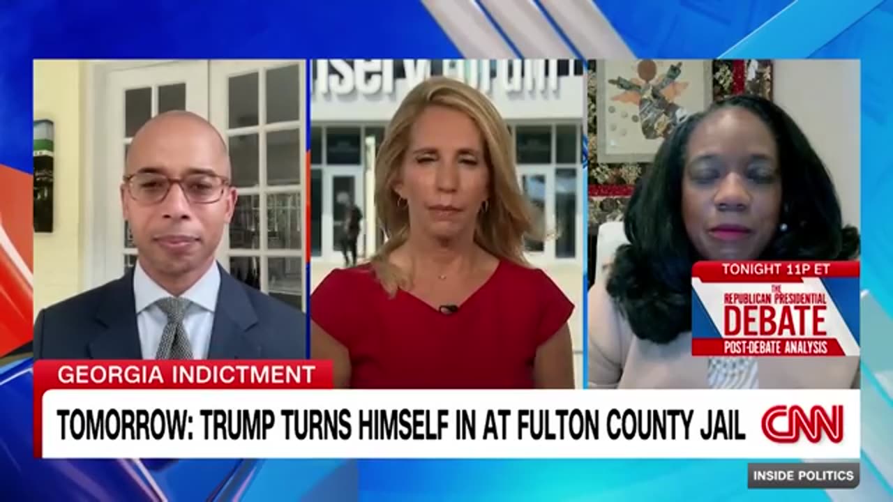 CNN reporter notices an important detail