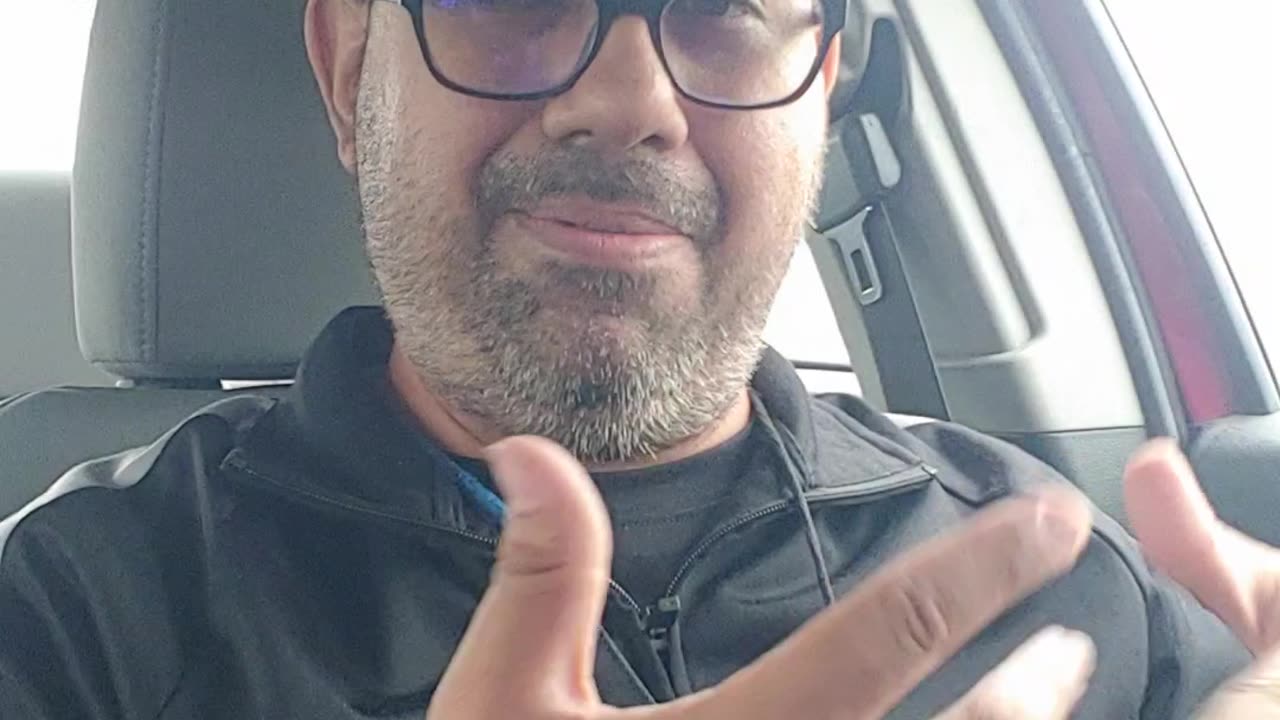 Pink Sauce Lady is in Trouble.