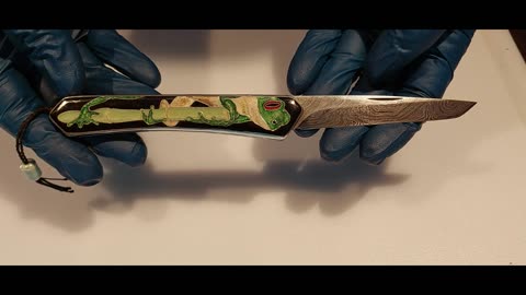 Frog tanto