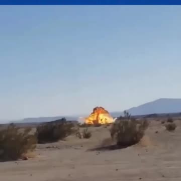 ★ Incroyable Crash d'un OVNI dans le désert de Californie ! - Mai 2024