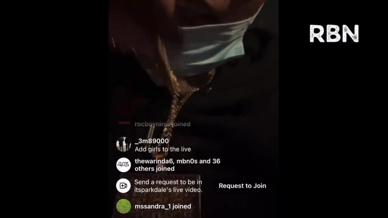 ITSPARKDALE flexin in his opps chain on his opp block......greasy neck tour