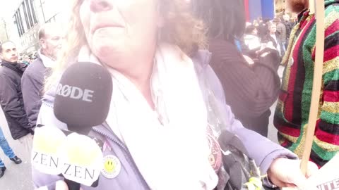 PEOPLE ARE DROPING DEAD ! FREEDOM MARCH LONDON