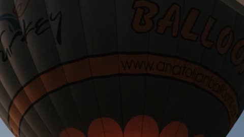 Experience the Thrill of Hot Air Balloon Flight