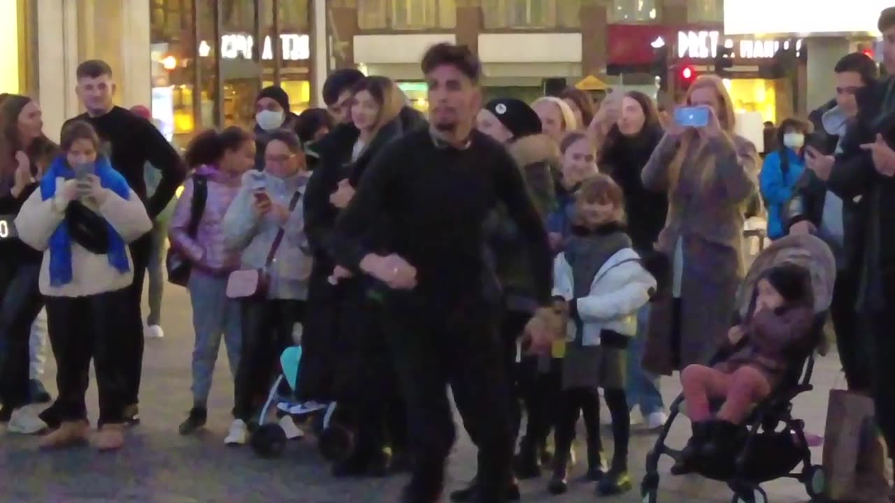 Dancing Street artist at Leicester Square, January 2022