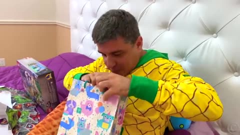 Nastya and dad are trying to get rid of a tooth