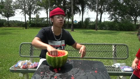 WATERMELON vs 500 RUBBER BANDS!! funny challenge