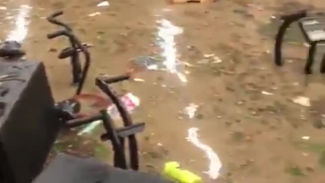 Gym suffers extreme flooding in Rio de Janeiro