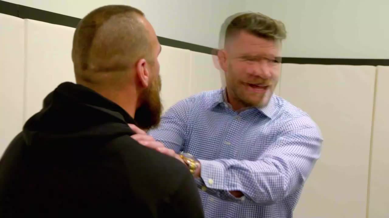 Power slap Michael Bisping Dishes Out Warm Up Slaps in Power Slap Locker Room