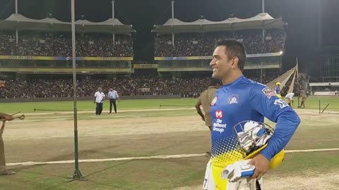 MS Dhoni entry in Chepauk stadium