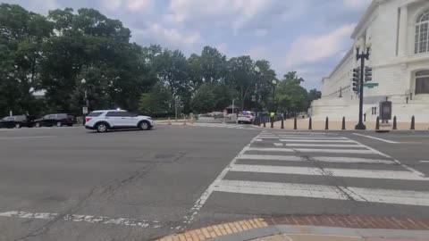 Police Rush To The Senate Building To Respond To Active Shooter Threat