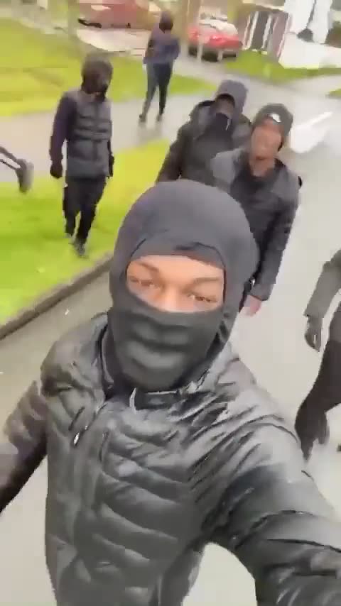 Irish people wake up, time to take your country back.