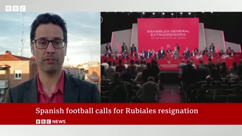.Luis Rubiales_ Calls for resignation over Jenni Hermoso kiss - BBC News