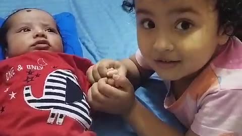 4 YEAR BABY SINGING FOR 2 MONTH BABY