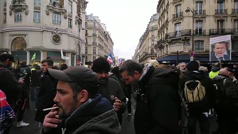 Manif anti-pass du 13/11/21 - Paris - Resistance