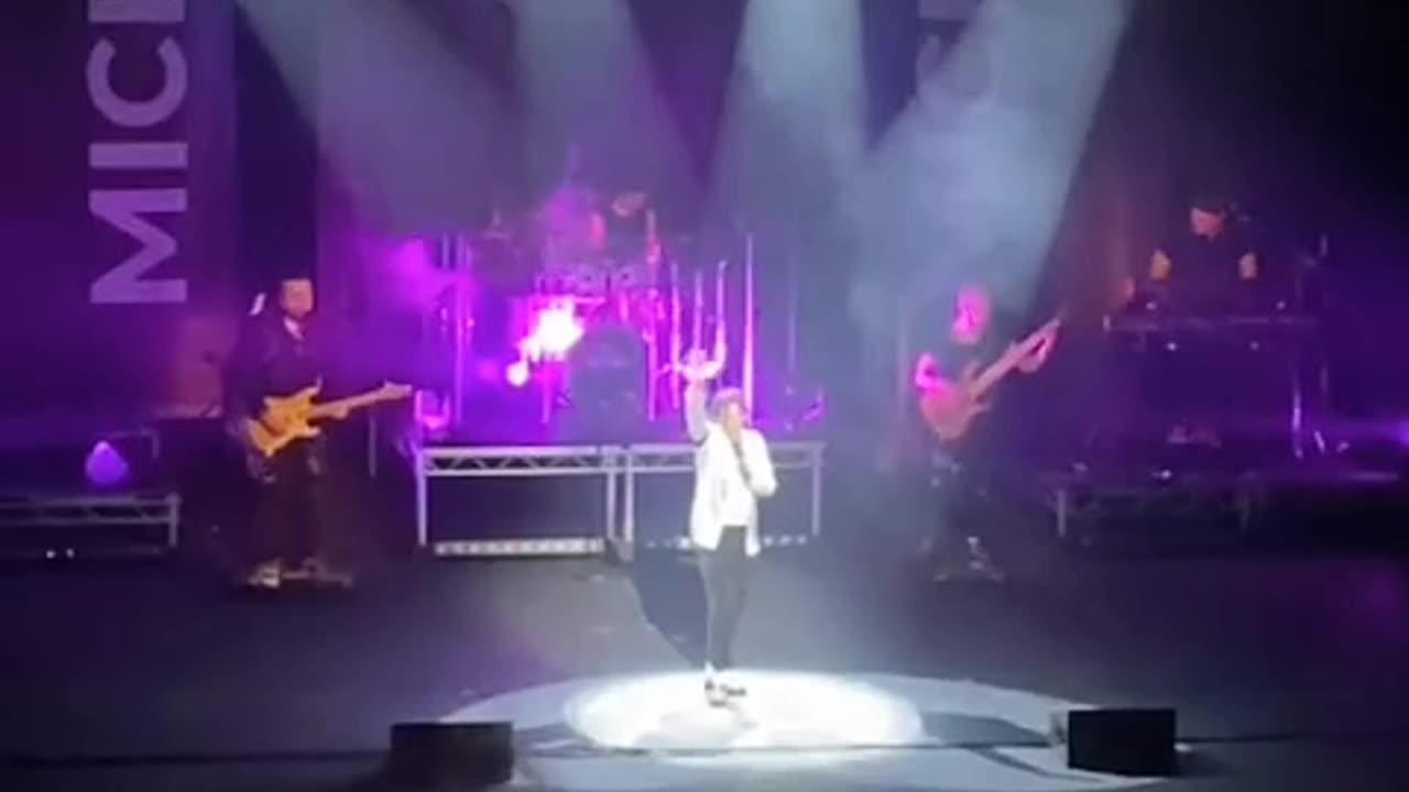 Michael jackson live earth song cliffs pavilion southend on sea