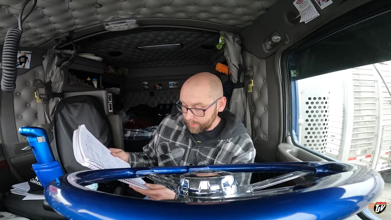 INTO THE... SNOW?? | My Trucking Life | Vlog #2919