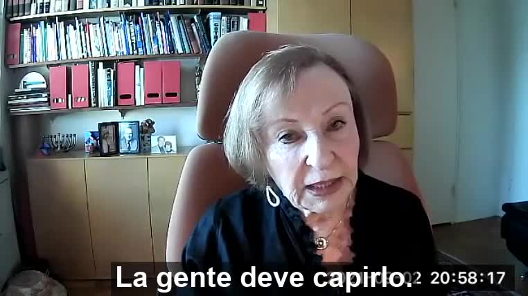 La nostra intervista a Vera Sharav. "Il green pass ha un parallelo diretto con l'Olocausto"