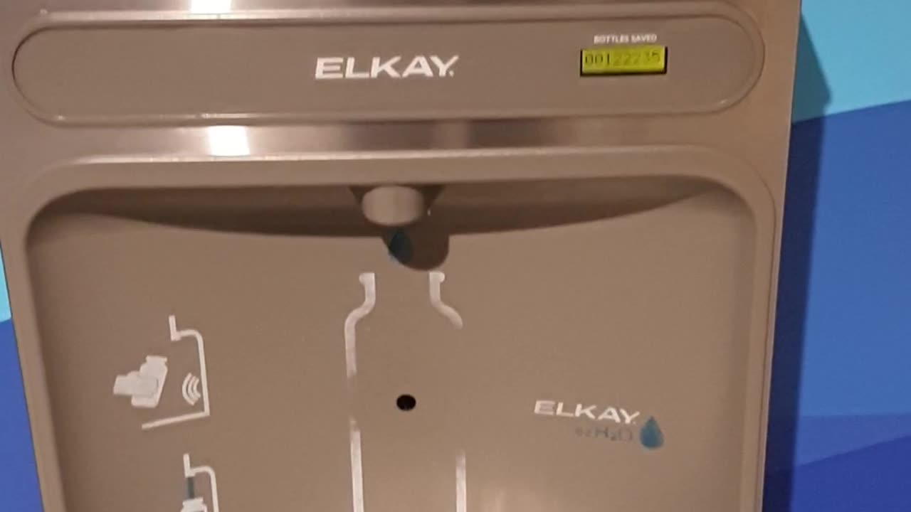 Water Filling Station Bogotá Airport 💧✈️🇨🇴