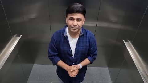 Lift prank